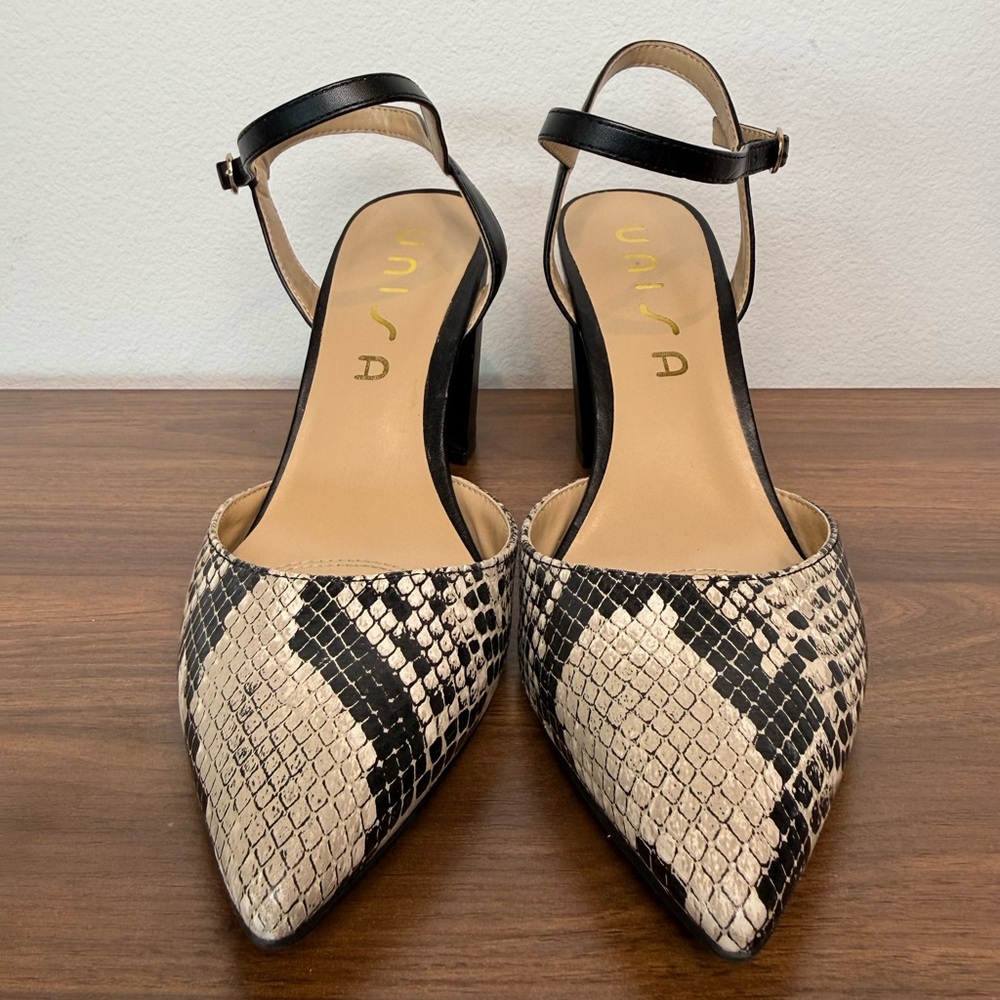 Unisa Snakeskin Print Pointed Toe Ankle Strap Block Heels Size 7.5M